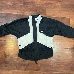 Nike black and white windbreaker